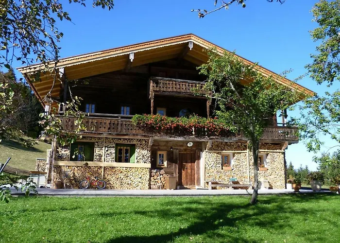 Noba Hof مزرعة للإقامة *